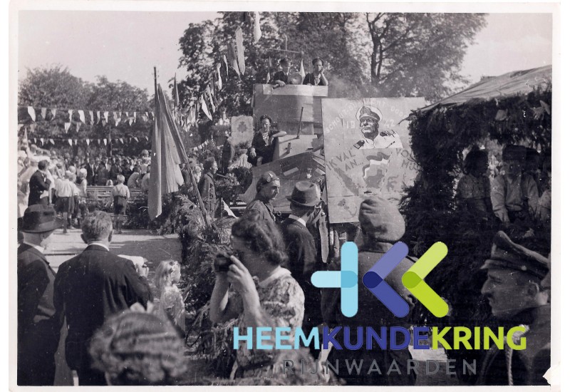 Pannerden Bevrijdings feest augustus 1945 Coll.J av Ingen